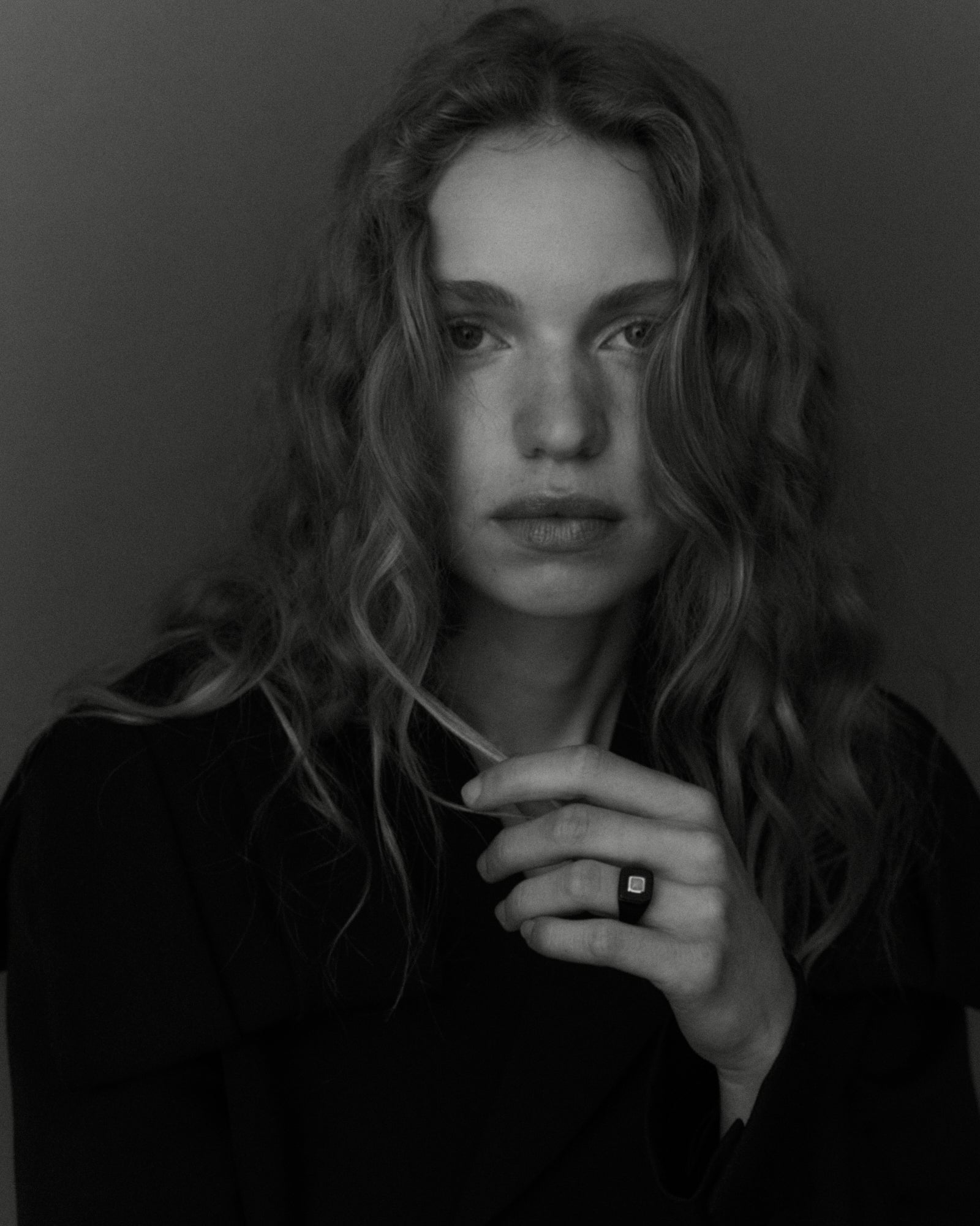 Dagny Signet Ring